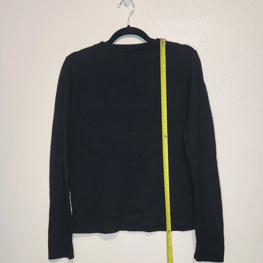 Banana Republic Black Sweater With Print Size Medium - Picture 6 of 6